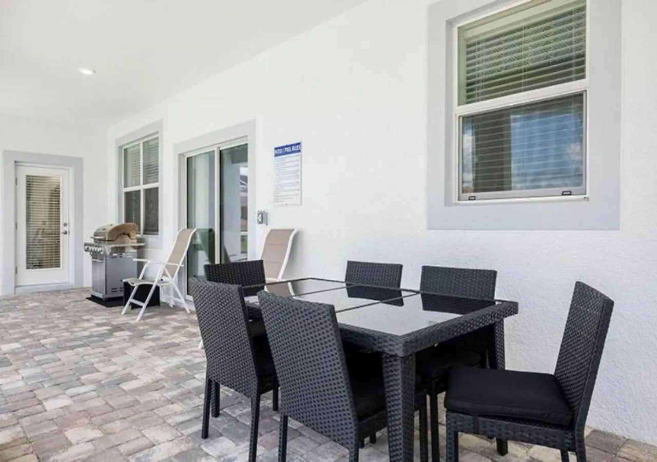 Stunning Home Wprivate Pool, Minutes From Disney Davenport